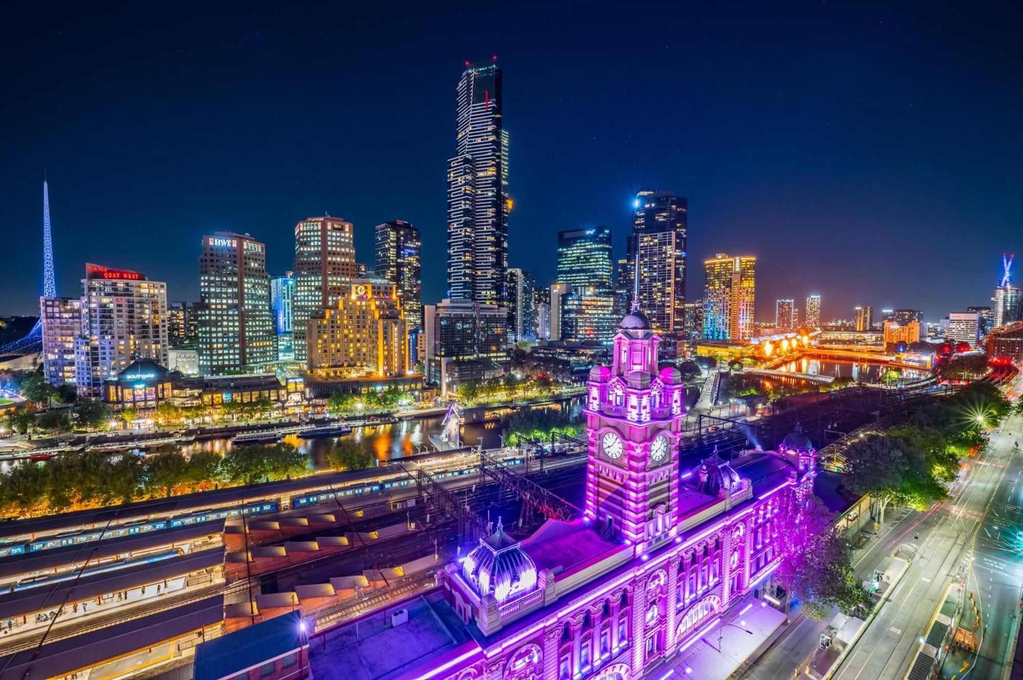 Hotel Doubletree By Hilton Melburne Exterior foto